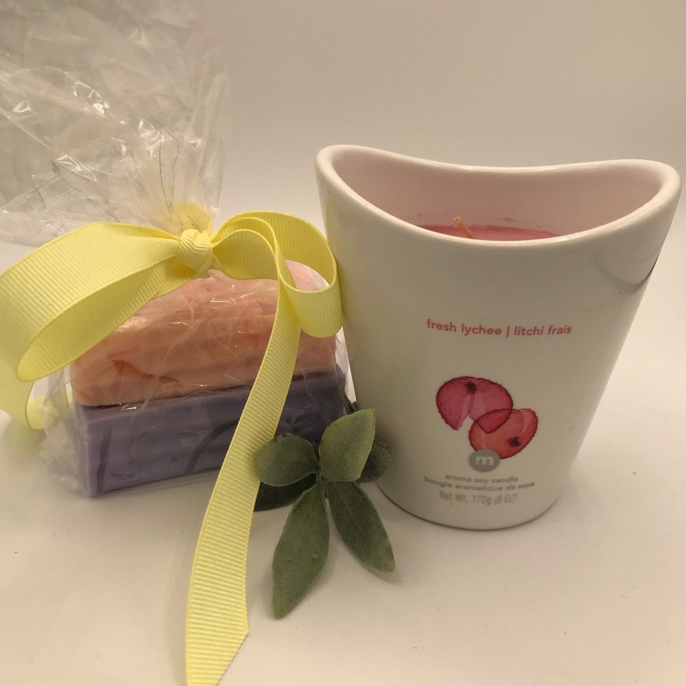 NWOT Method Fresh Lychee Armoa Soy Candle and Whole Foods Natural Soap Set
